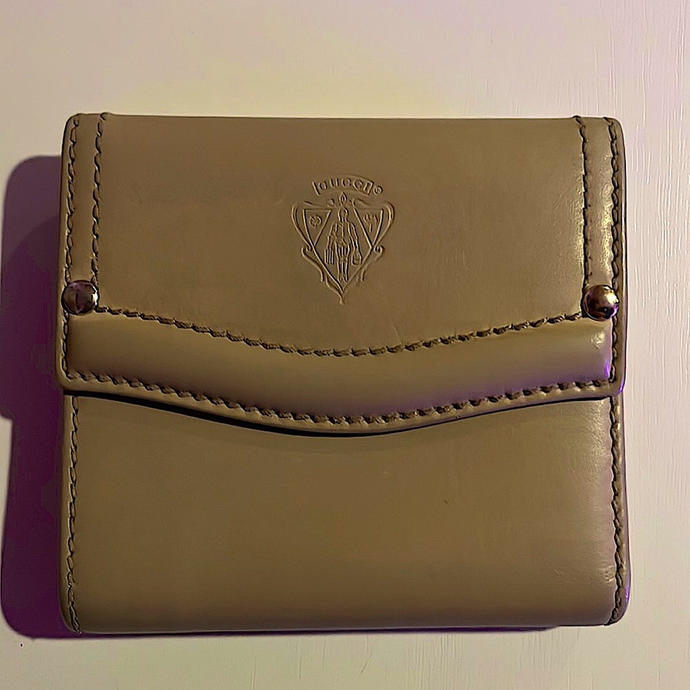 Gucci Cressed Logo Embossed Trifold Wallet
